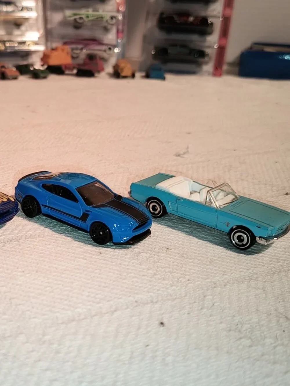 HOT WHEELS & MATCHBOX FORD MUSTANG 4-CAR LOT